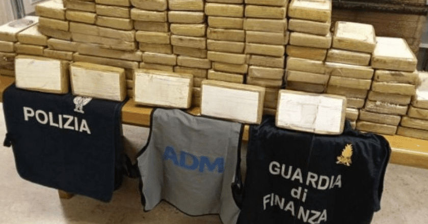 Vozač iz BiH uhvaćen s 138 kilograma ultračistog kokaina vrijednog oko 15 miliona eura