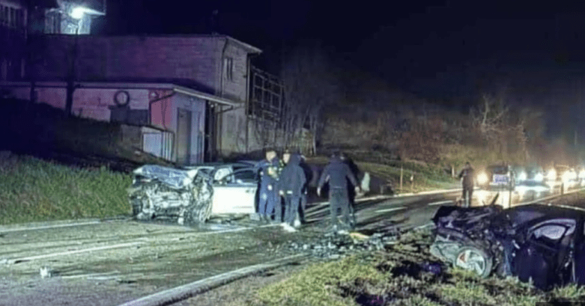 Preticali Škodom pa se sudarili s Audijem: Teška nesreća kod Velike Kladuše, dvojica braće u kritičnom stanju