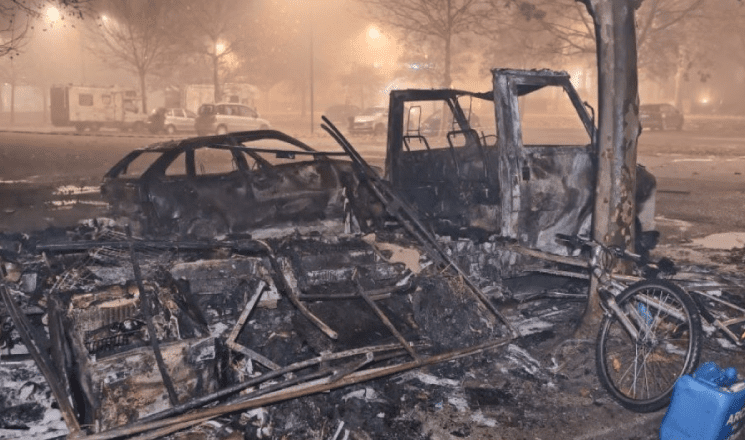 Državljaninu BiH izgorio kamper, policija ostala u šoku kad su shvatili ko je