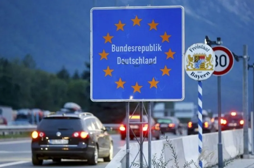 Policija ovo odmah primijeti: Jedna naljepnica vozače može skupo koštati