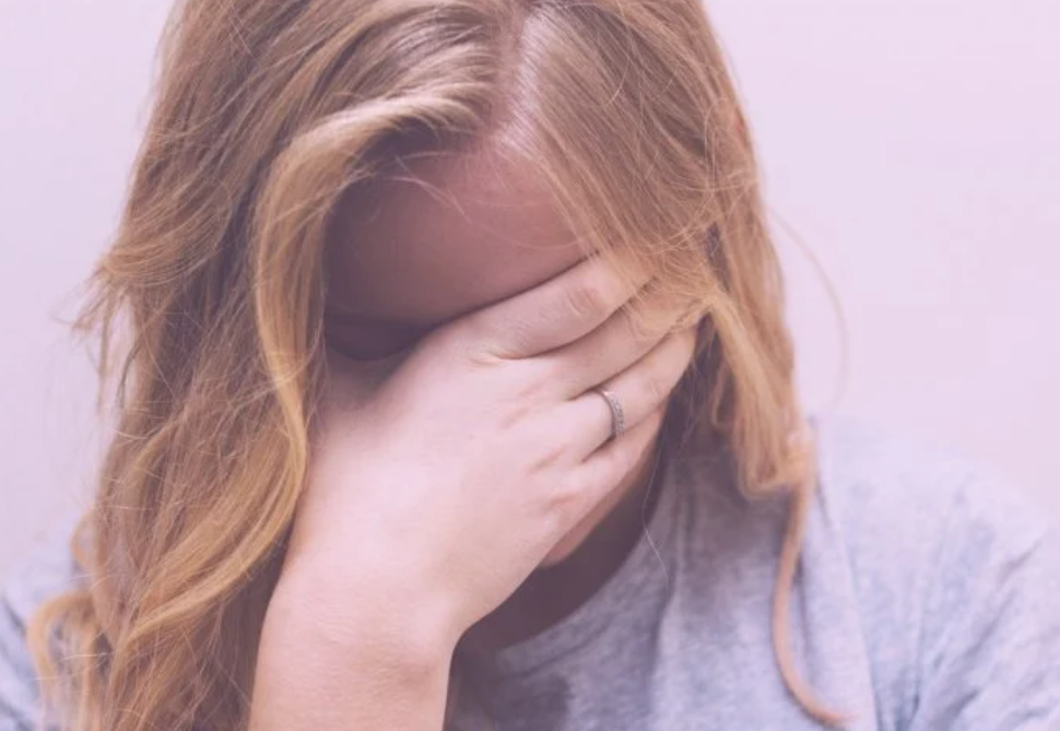 OVAJ HOROSKOPSKI ZNAK ČEKA NAJTEŽA GODINA: Raskidi, gubici i bolna istina u 2026.