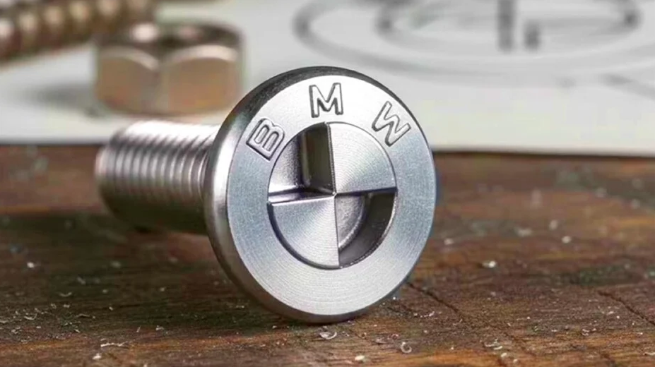 BMW patentirao šarafe koji će popravke mimo ovlaštenih servisa učiniti gotovo nemogućim