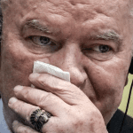 Sin Ratka Mladića: ‘Ne može ustati iz kreveta, jedva govori… Postoji opasnost od najgoreg ishoda‘