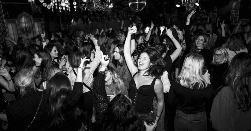 VIRALNA OBJAVA IZAZVALA BURU: “Zašto udata žena ne treba noću da izlazi bez muža”