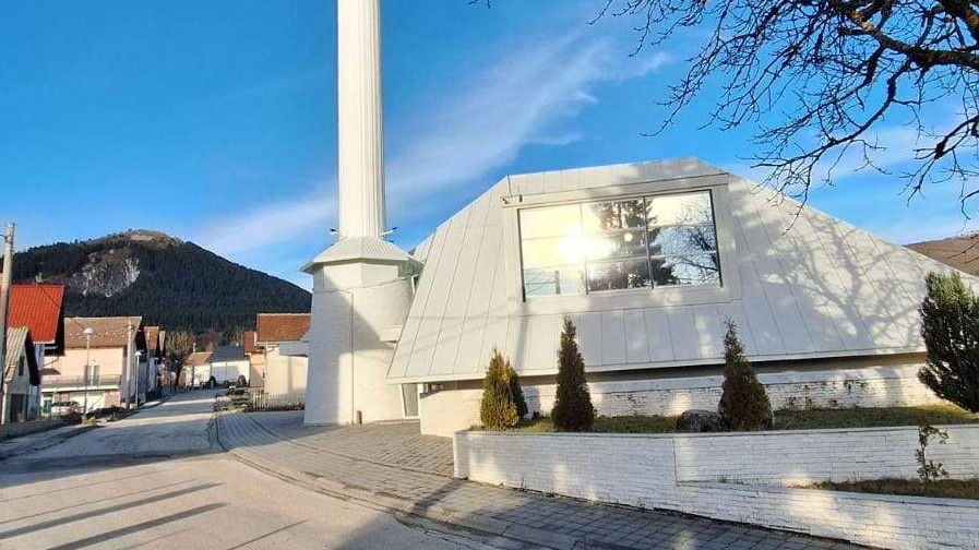 Muškarac na Kupresu prijetio imamu i vrijeđao muslimane: “Smeta mi ezan”