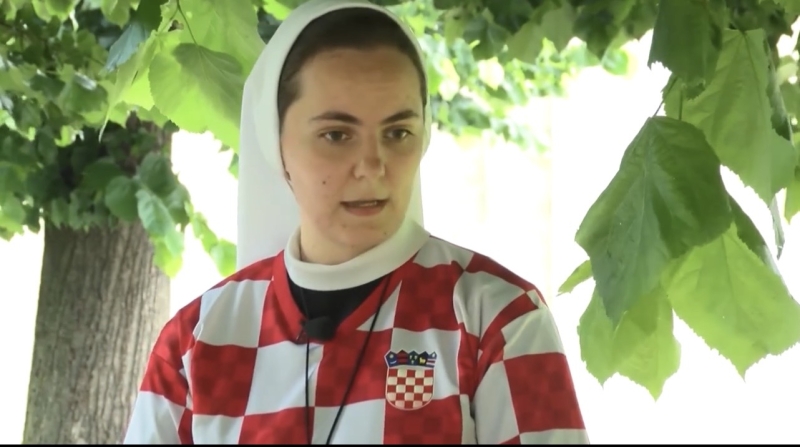 Ovo je časna sestra koja je sama sebe povrijedila nožem i izmislila da je za to kriv migrant