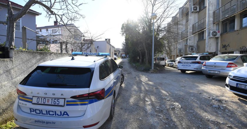 Sin poznate političarke pretukao oca: Poznat i razlog