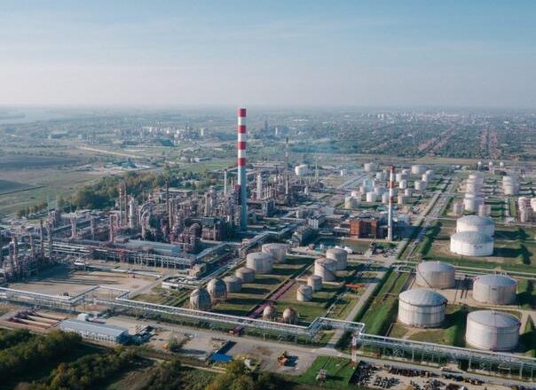 Pančevo stalo: Rafinerija NIS-a obustavila rad zbog američkih sankcija