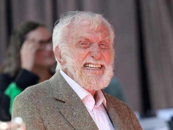 POZNATI GLUMAC OTKRIO TAJNU DUGOVJEČNOSTI: “Izbacio sam dvije stvari i zato sam još uvijek ovdje”