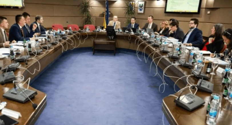 AMERIKANCI PREUZELI STVAR U SVOJE RUKE: Sastanak u Parlamentu otvara vrata strateškom projektu