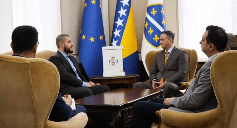 SANDŽAČKI ŠAMAR Denisu Bećiroviću! Usame Zukorlić javno prozvao potez koji je uzburkao Sandžak