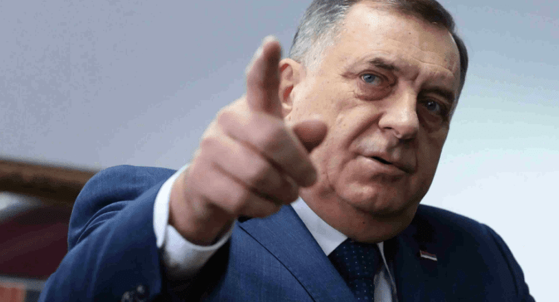 Dodik gleda u kartu svijeta: “Ako Grenland ima pravo na samoopredjeljenje, ima ga i RS”