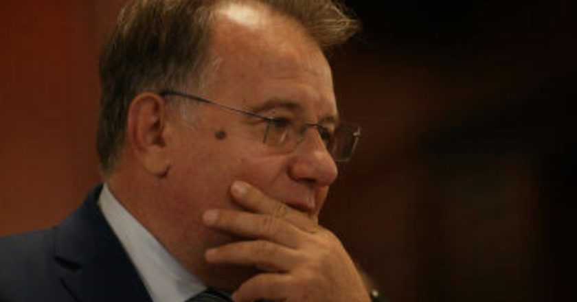 NERMIN NIKŠIĆ O MOGUĆOJ KOALICIJI SA SDA: „Teško, ali tu opciju ne odbacujem“