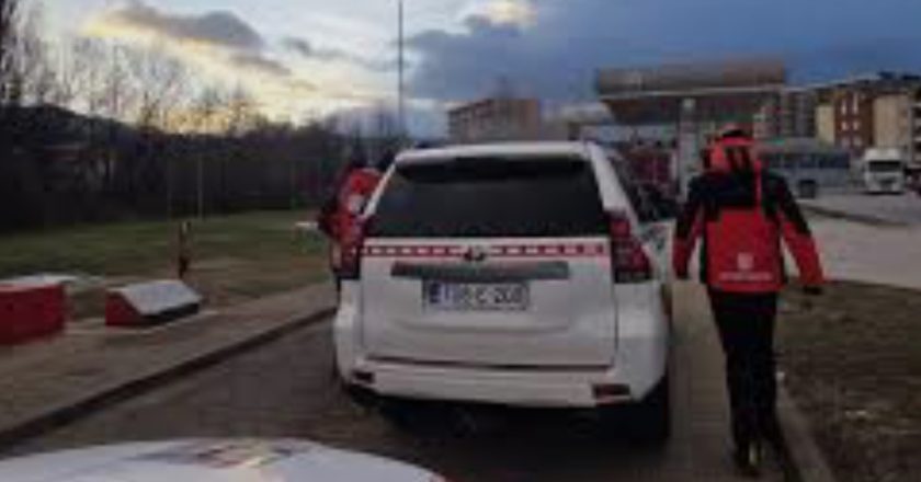 Strava kod Sarajeva: Tijelo muškarca pronađeno u automobilu, policija na terenu