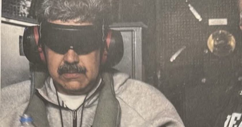 Trump objavio sliku uhapšenog Madura: Prsluk oko vrata izaziva pitanja