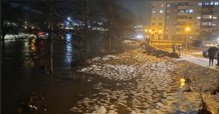 HAOS NA PUTEVIMA: Izlijevanje rijeka zatvorilo brojne ceste u BiH!