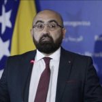 SVE JE GOTOVO: Muhamed Hasanović potpisao dokument