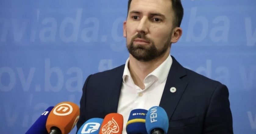 MINISTAR DELIĆ POJASNIO PENZIONERIMA: Koji penzioneri mogu raditi i kakvu penziju će primati