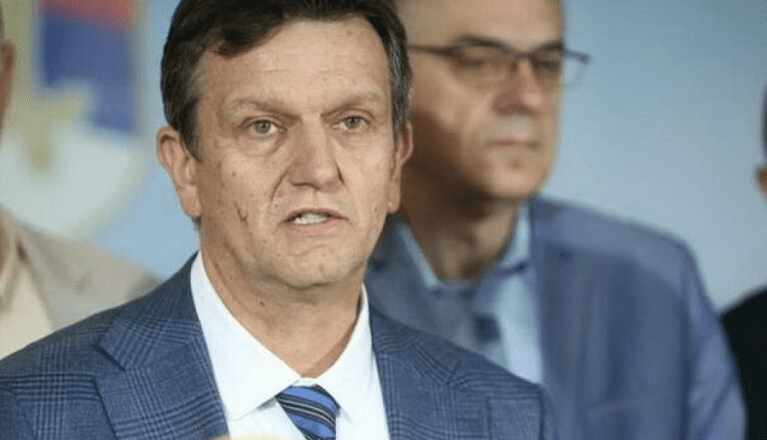 SKANDAL U DOBOJU: SDS prijavio policiji sumnju na kupovinu glasova!