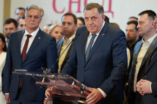 DODIK SE SADA PRAVDA: Nakon burnih reakcija zbog uvreda, tvrdi da je mislio na nešto drugo
