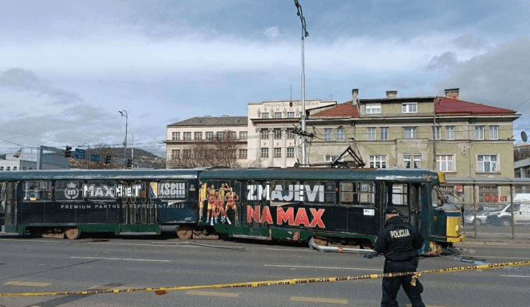 POTRESNO SVJEDOČENJE IZ SARAJEVA: “Vozač je mahao rukama, davao znakove da nešto nije uredu…”