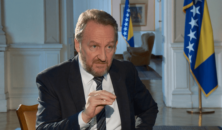 IZETBEGOVIĆ OTKRIO ŠTA SE DEŠAVALO IZA KULISA: “Poslao sam mu, a on odbio…”