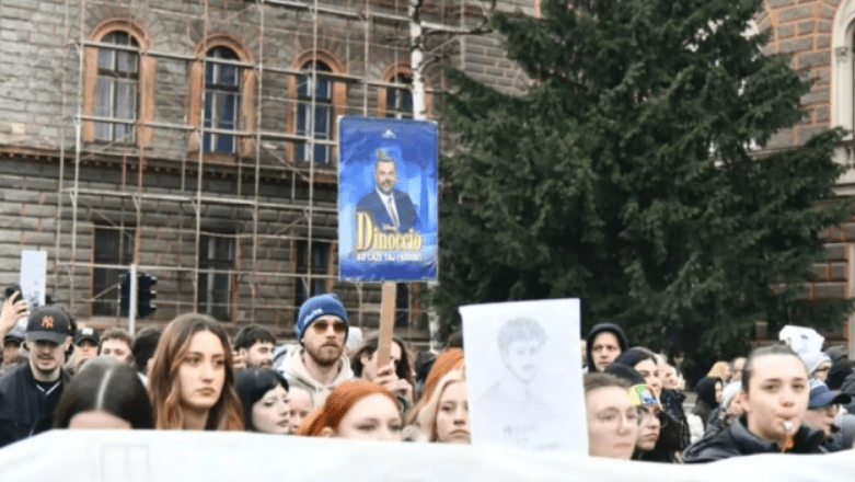 MASOVNI PROTESTI U SARAJEVU: Studenti poslali jasnu poruku Konakoviću nakon tramvajske tragedije