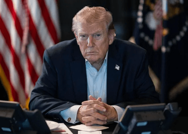 DOK TRAJE RAT U IRANU: Politico objavio FBI dokumente o Trumpu, optužbe izazvale veliku pažnju