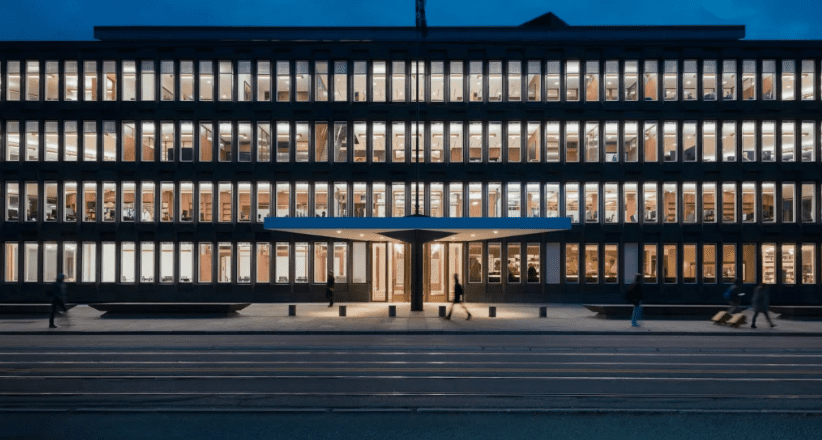 NAJNOVIJA VIJEST! EKSPLOZIJA ISPRED AMERIČKE AMBASADE U EVROPI: Raste strah od širenja tenzija