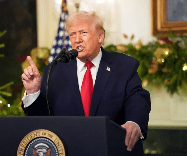 TRUMP O IRANU: “Režim će pasti, ali…”