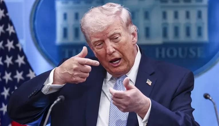 Trump se ponovo oglasio: U 20:00 slijedi napad kakav svijet još nije vidio