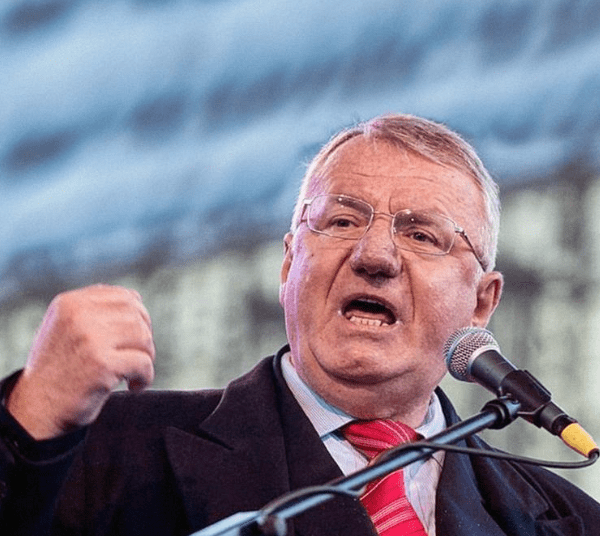 Šešelj zaprijetio Hrvatima nakon poruke iz Zagreba