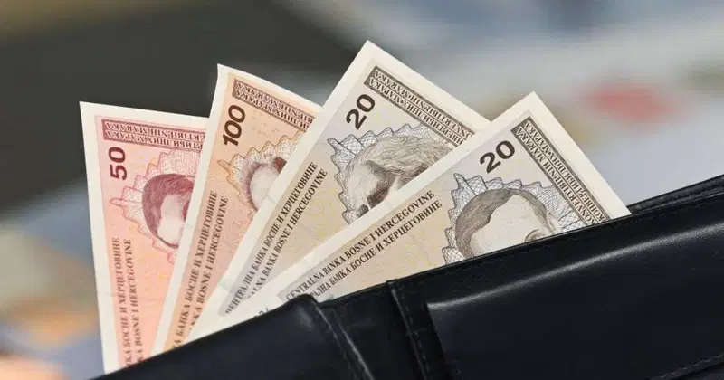 Dobra vijest za maturante: Usvojena isplata od 300 KM