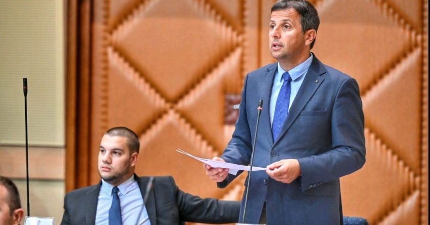 VUKANOVIĆ NAJAVIO POTRES: Sprema li se novi raskol u opoziciji?