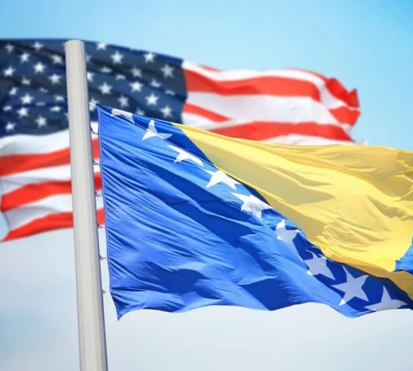STIGLA SNAŽNA PORUKA IZ WASHINGTONA: Balkan i BiH pred novim izazovima