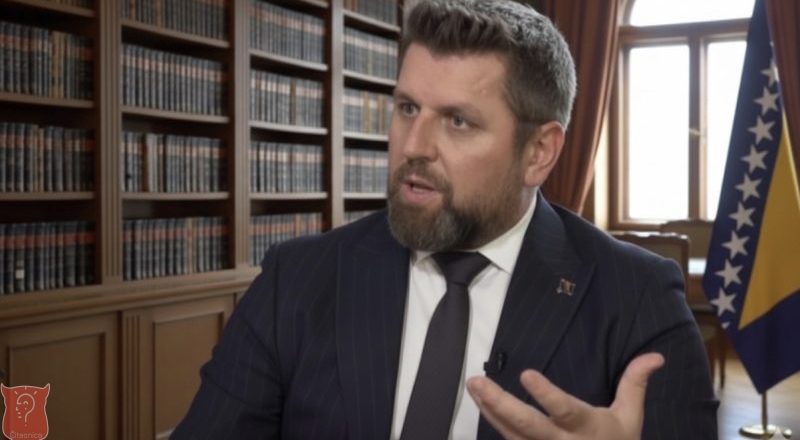 ŽESTOKA REAKCIJA ĆAMILA DURAKOVIĆA: “Ovo je prava istina!”