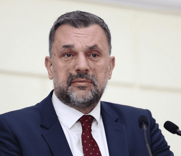 KONAKOVIĆ UDARIO NA DODIKA: “Priča o secesiji, a krišom predaje liste CIK-u”