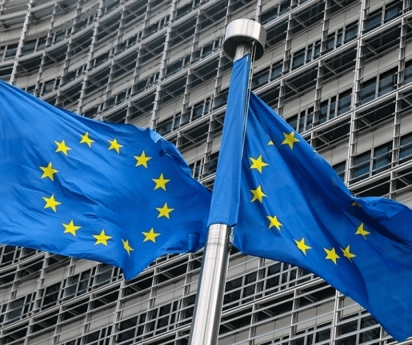 POLITICO EKSKLUZIVNO OTKRIVA: Bruxelles sprema žestok udar na evropsku krajnju desnicu
