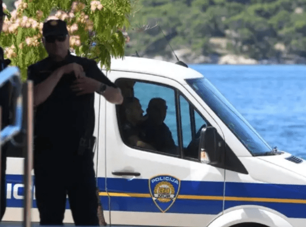 KAŽNJEN ZBOG MAJICE: Državljanin BiH u Hrvatskoj platio 700 eura kazne
