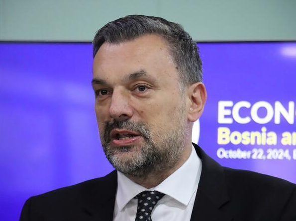 KONAKOVIĆ ŽESTOKO UZVRATIO: “Najviše štete nanose vlastitom narodu!”
