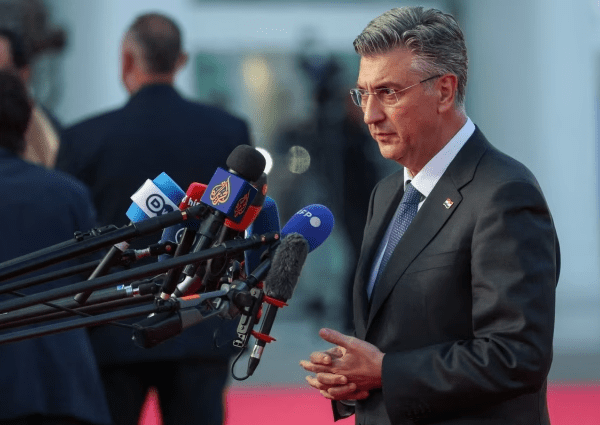 PLENKOVIĆ PONOVO OTVORIO PITANJE BiH: “Ovo se više ne može odgađati”