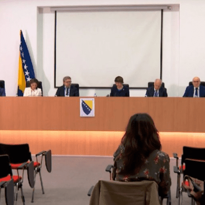 POTPISI PREDANI CIK-u: UTRKA ZA PREDSJEDNIŠTVO POSTAJE SVE ZANIMLJIVIJA