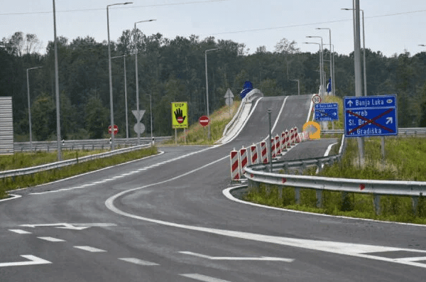 PREOKRET NA GRANICI: Novi GP Gradiška ipak privremeno otvara vrata