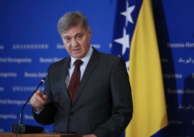 NOVA VARNICA NA POLITIČKOJ SCENI: Zvizdić odgovorio Amidžiću