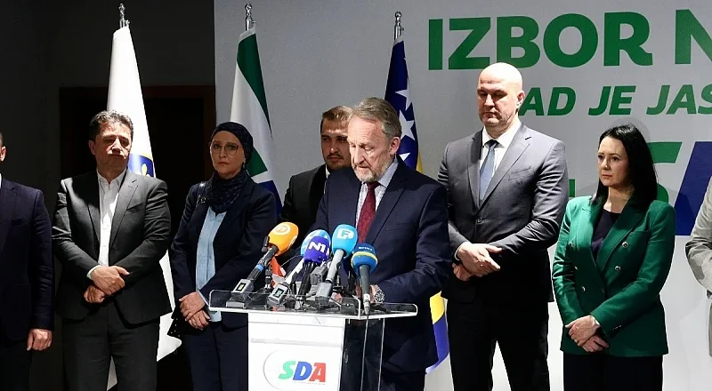 SDA ŽESTOKO UDARILA PO BEĆIROVIĆU: “Dužan je reći koliko to košta” – iznos izazvao nevjericu!