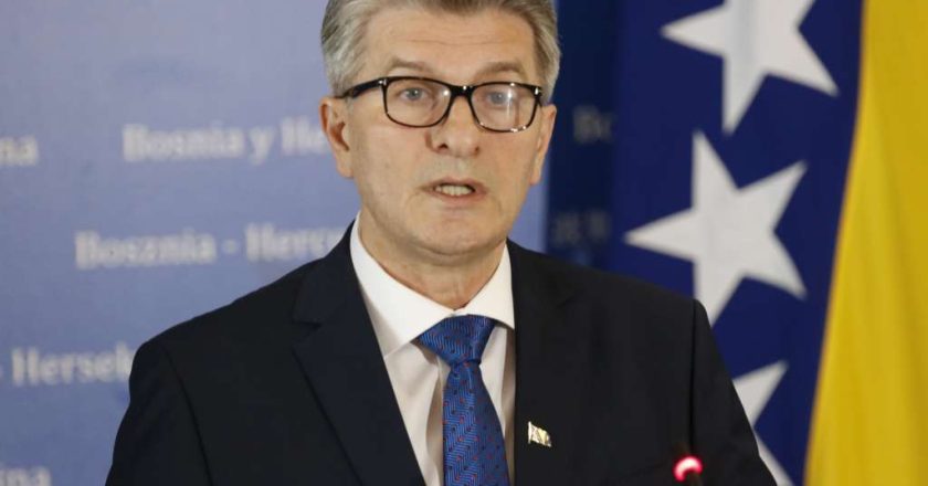 MEHMEDOVIĆ HITNO REAGOVAO: Traži odgovore zbog novog zapošljavanja u UIO BiH