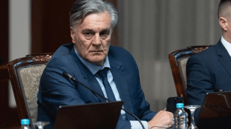KARAN ZAVRŠIO U BOLNICI: Oglasio se njegov kabinet i otkrio detalje