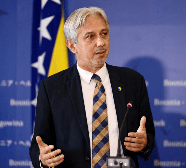 SLAVEN KOVAČEVIĆ DOBIO NEZGODNO PITANJE: Za koga će navijati na Mundijalu – BiH ili Hrvatsku?