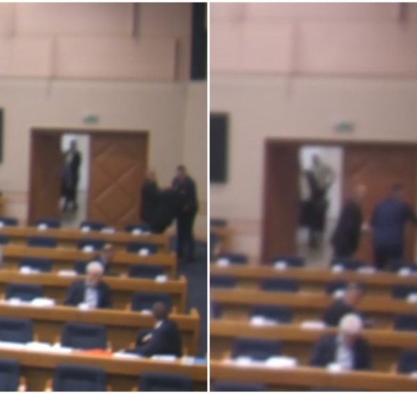 HAOS U NSRS: Vukanovića iznijeli iz skupštinske sale nakon žestokog sukoba!