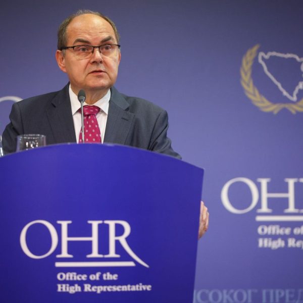 Schmidt otkrio zašto nije smijenio Dodika i odgovorio na optužbe o HDZ-u